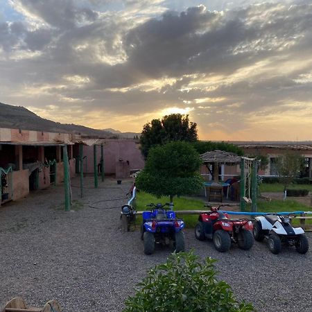 Vila Les Cavaliers Chez Yassine Marakéš Exteriér fotografie